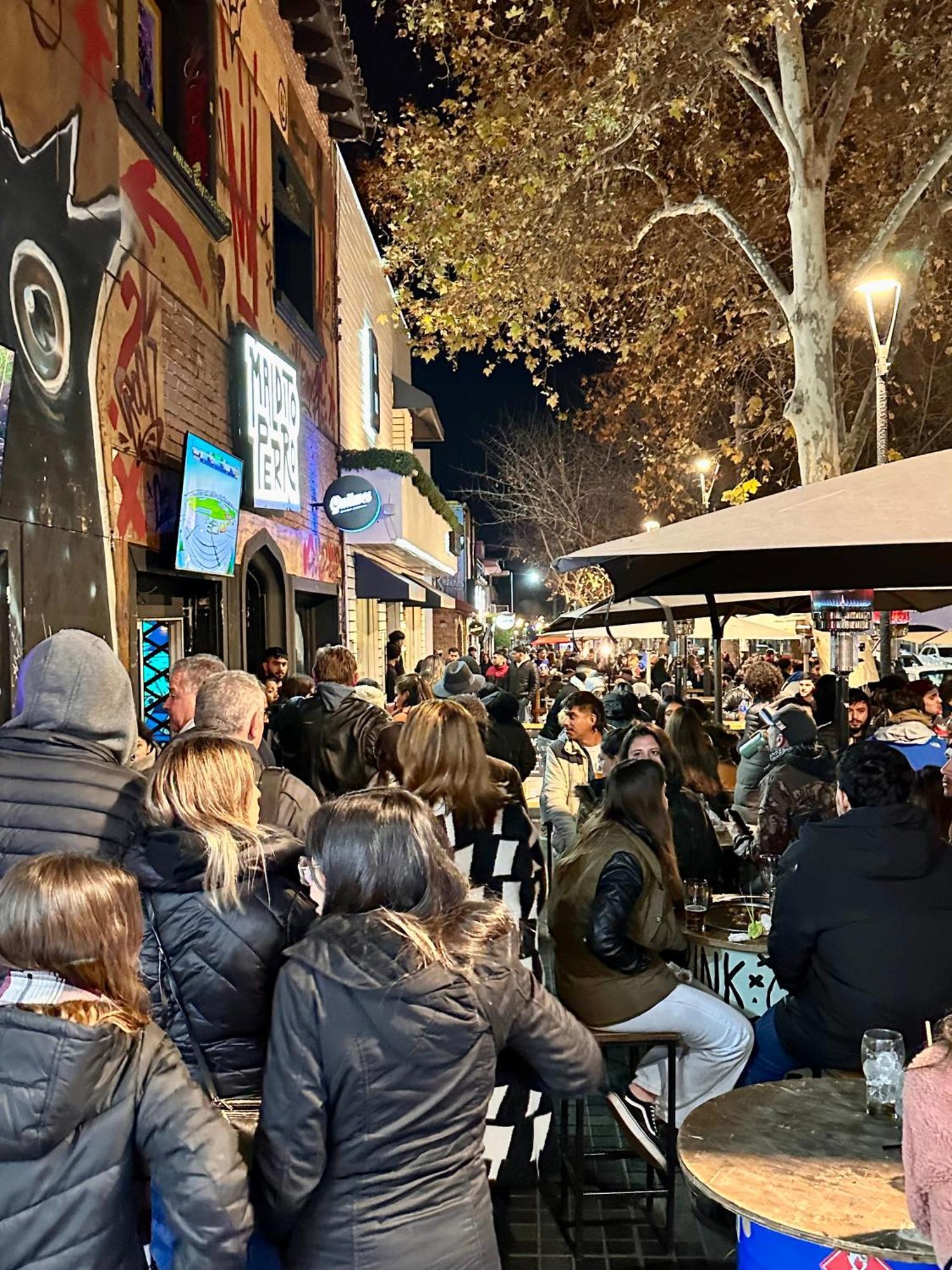 Departamento En Calle Aristides, Mejor Zona Turistica Μεντόζα Εξωτερικό φωτογραφία